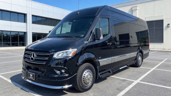santa clarita airport sprinter van service