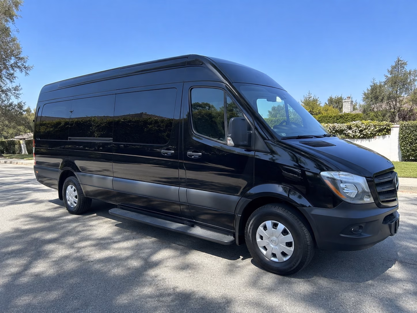 oxnard 12 passenger sprinter van