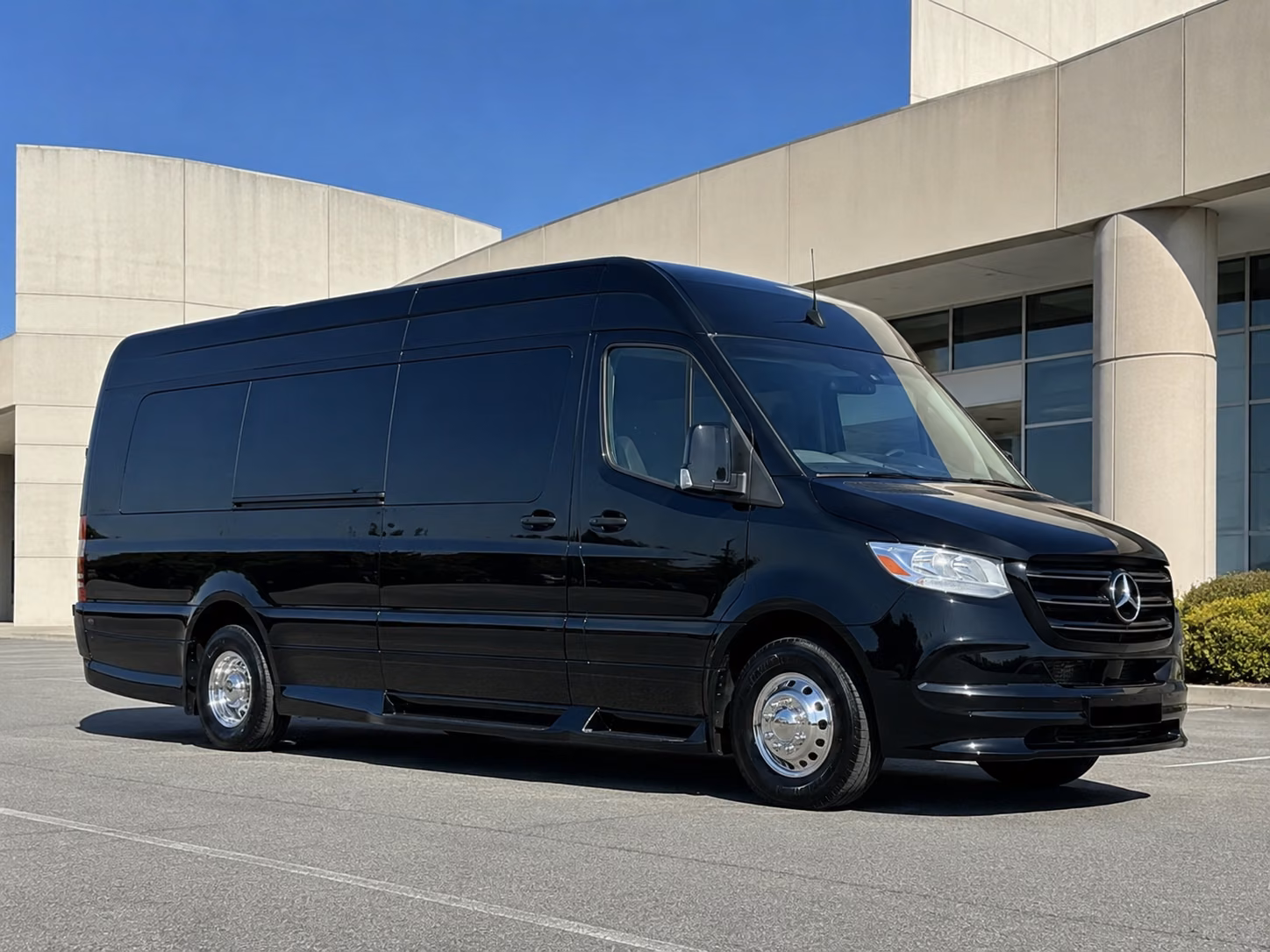 oxnard 8 passenger sprinter van