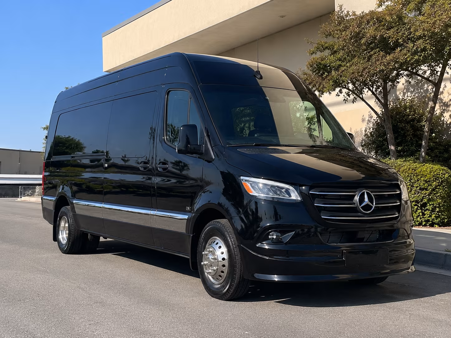oxnard airport sprinter van service
